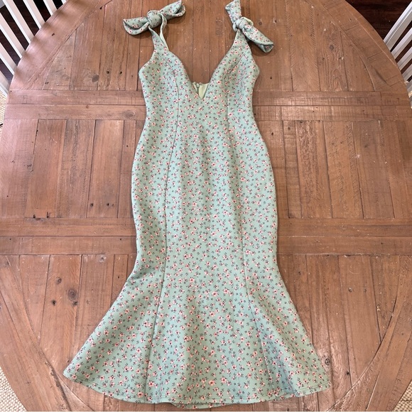 ASOS Pastel Floral Green Mermaid Dress V-neck midi Feminine Bows Cottagecore 4 - Picture 4 of 12